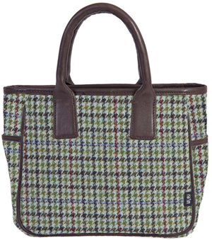 Tweed handheld